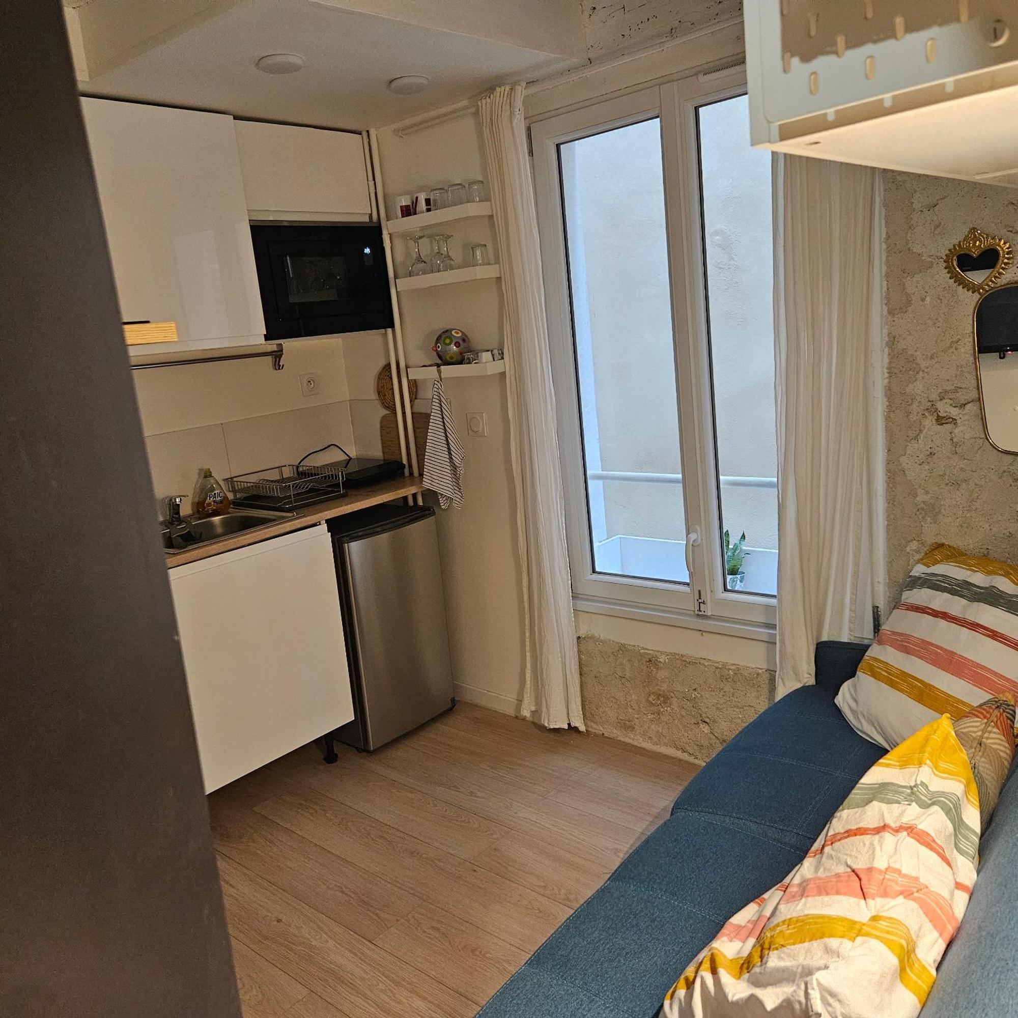 Studette Remilly A Versailles Bagian luar foto