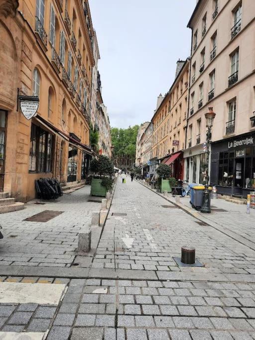 Studette Remilly A Versailles Bagian luar foto