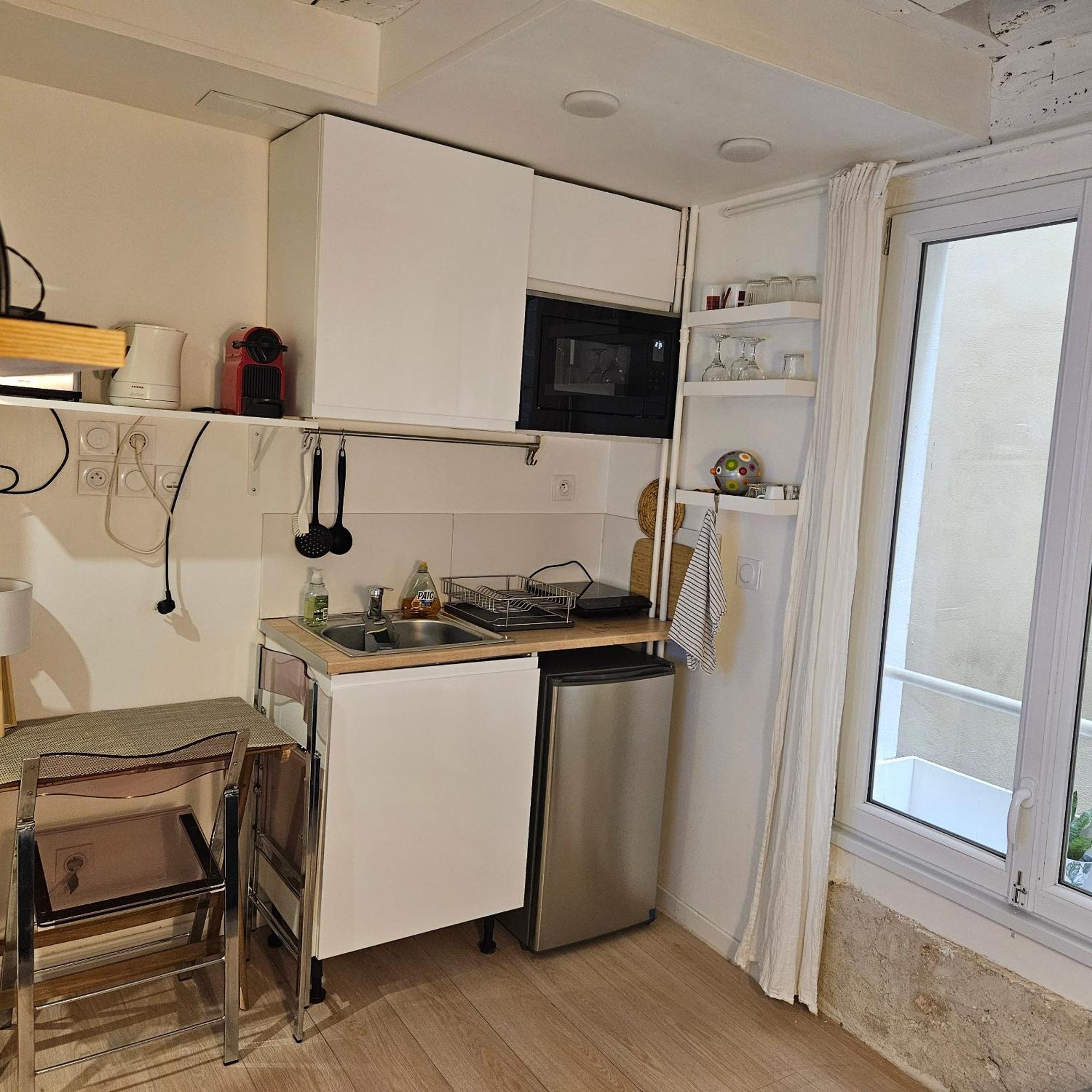 Studette Remilly A Versailles Bagian luar foto